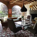 Ancien Chateau De *