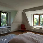 Ancien Chateau De Pecq