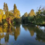 Ancien Chateau De * Pecq