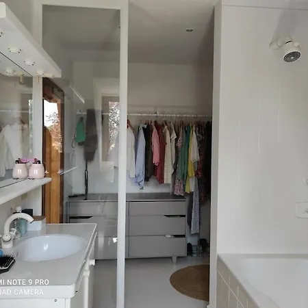 Ancien Chateau De Pecq