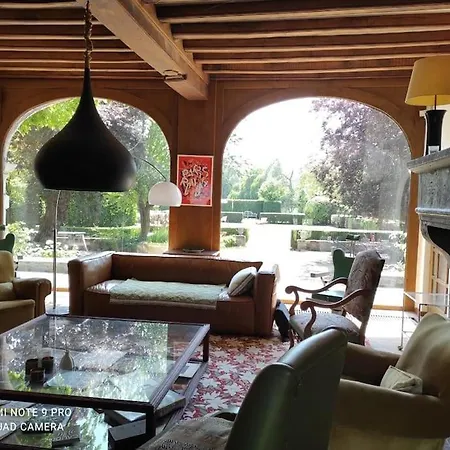 Ancien Chateau De Villa *