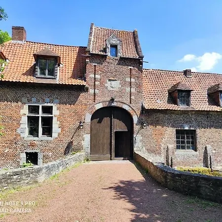 Villa Ancien Chateau De *