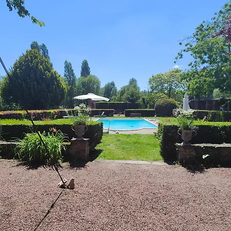 Ancien Chateau De *