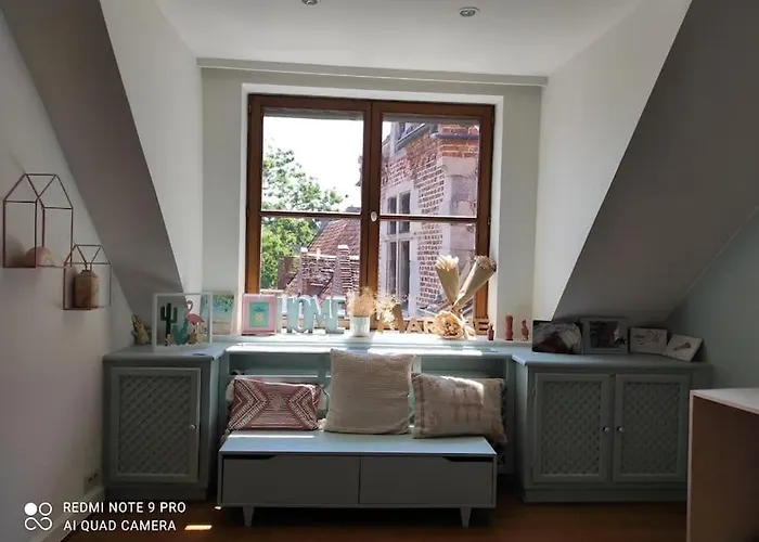 Ancien Chateau De * Pecq