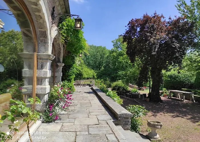 Ancien Chateau De Villa