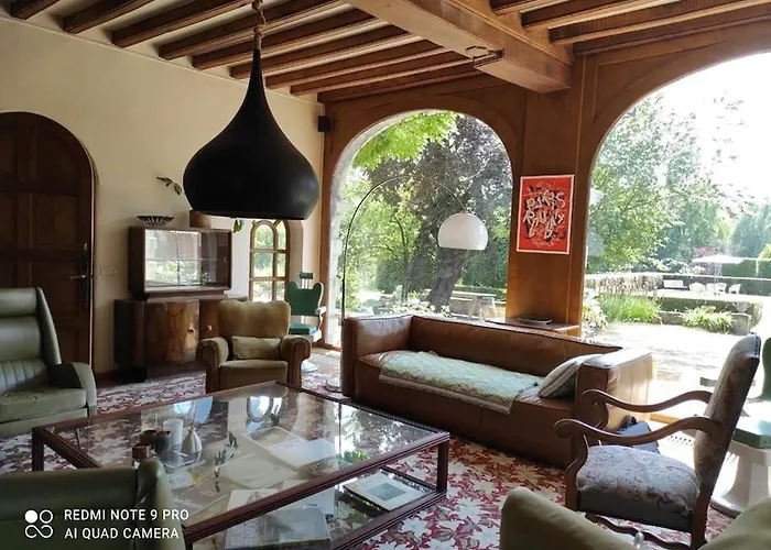 Villa Ancien Chateau De *