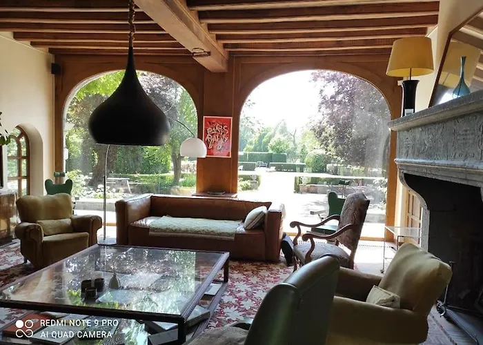 Ancien Chateau De Villa *